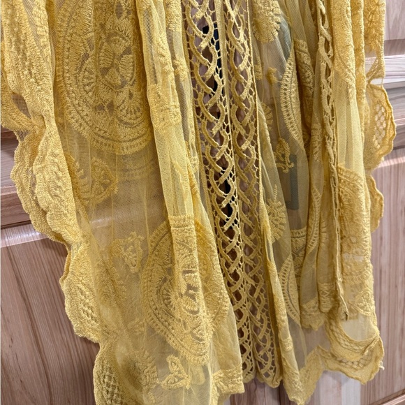 Do Everything in Love Mustard Lace Cardigan Kimono Beach Cover Up One Size - Picture 5 of 13